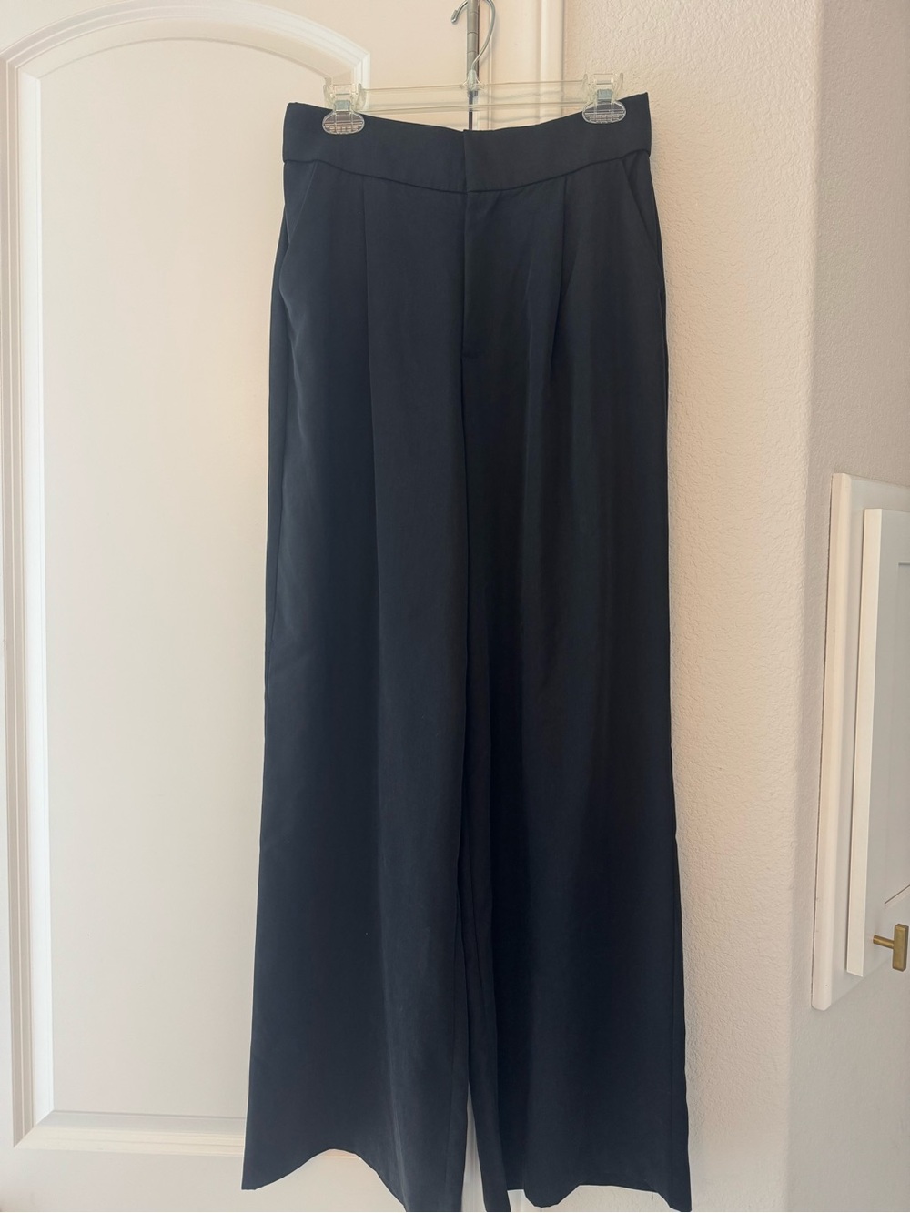 Zara Wide-Leg High-Waist Trousers - Black